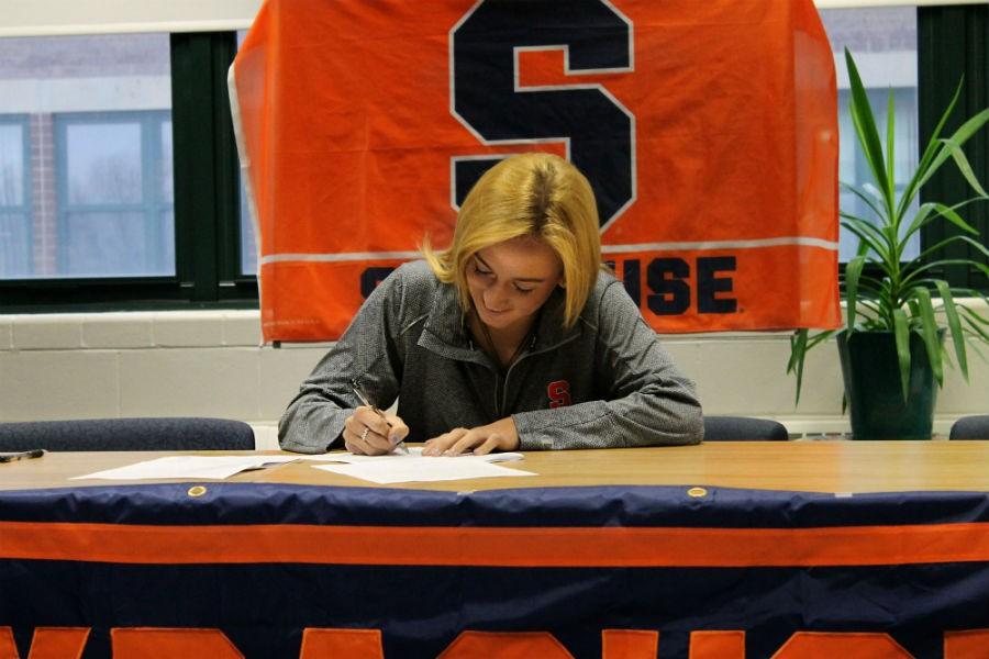 Sydney Brackett 16 officially commits to DI Syracuse and their soccer program. 