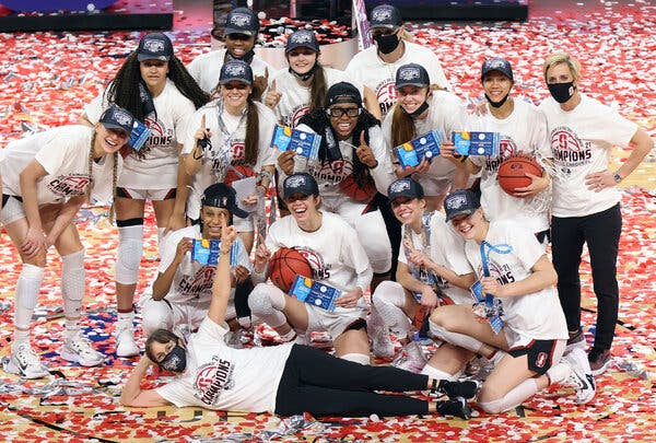 Stanford is looking to win more than the Conference championship this March. Guards Kiana Williams and Haley Jones are the team’s primary scorers and are eager to make a push to win it all. Photo by: Kirby Lee/ USA Today Sports