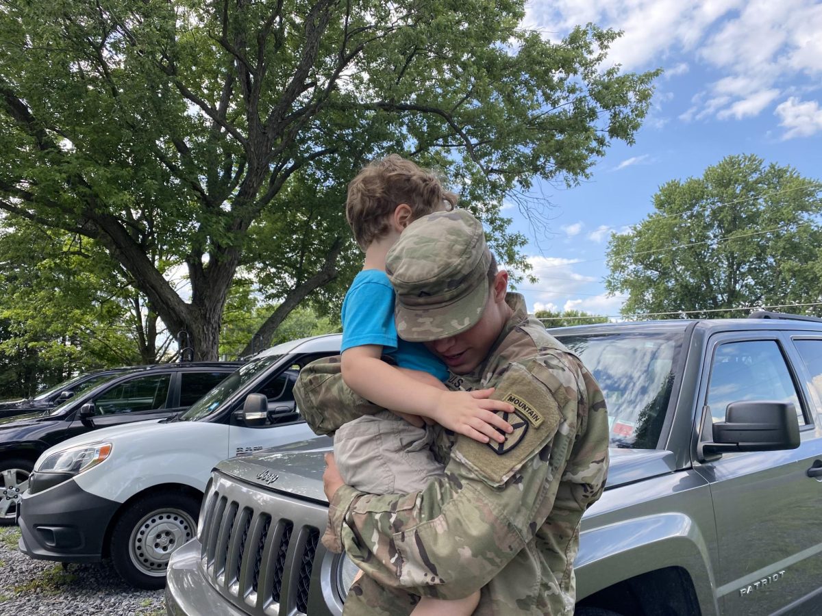 As Michael Mann comes closer to the end of his service, he says goodbye to his family before flying overseas for the next few months. “If you know someone who served, the best thing to do to show your appreciation is to make time for them,” Mann said. Mann is a full time United States Army Soldier, but more importantly, a full time brother and uncle. 